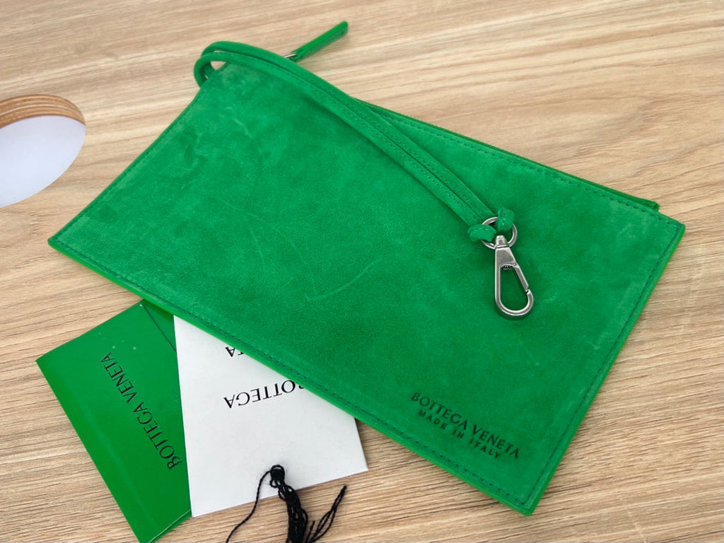 ARCO TOTE 36 IN MANTIS GREEN CALFSKIN