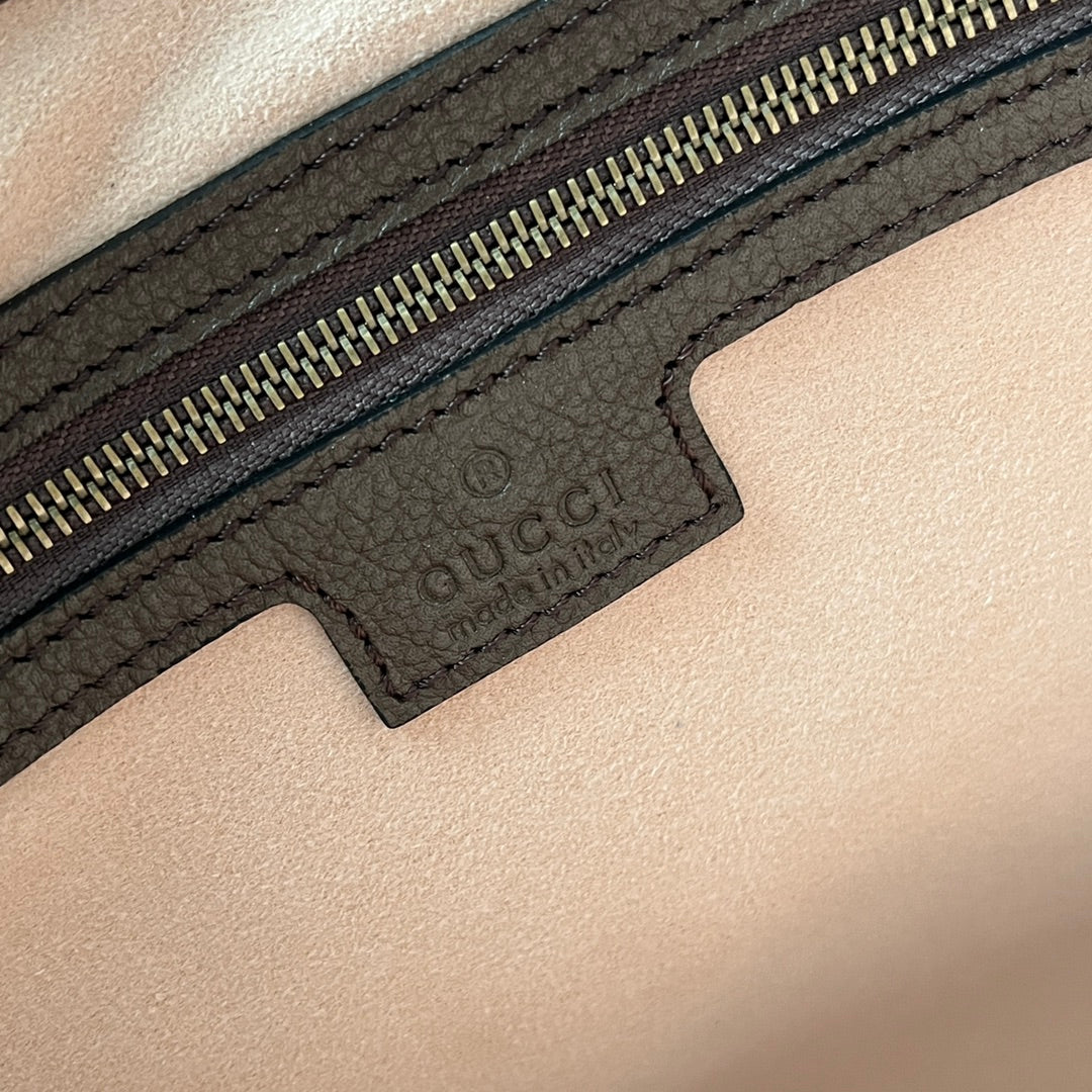 ミディアムショルダーバッグ 39インチ コーヒーカーフスキン ゴールド金具