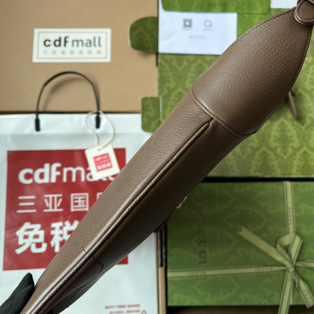 ミディアムショルダーバッグ 39インチ コーヒーカーフスキン ゴールド金具