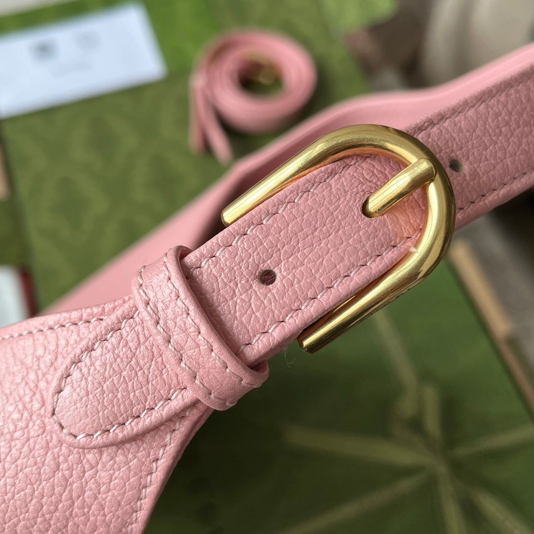 ミディアムショルダーバッグ 39インチ ライトピンク カーフスキン ゴールド金具