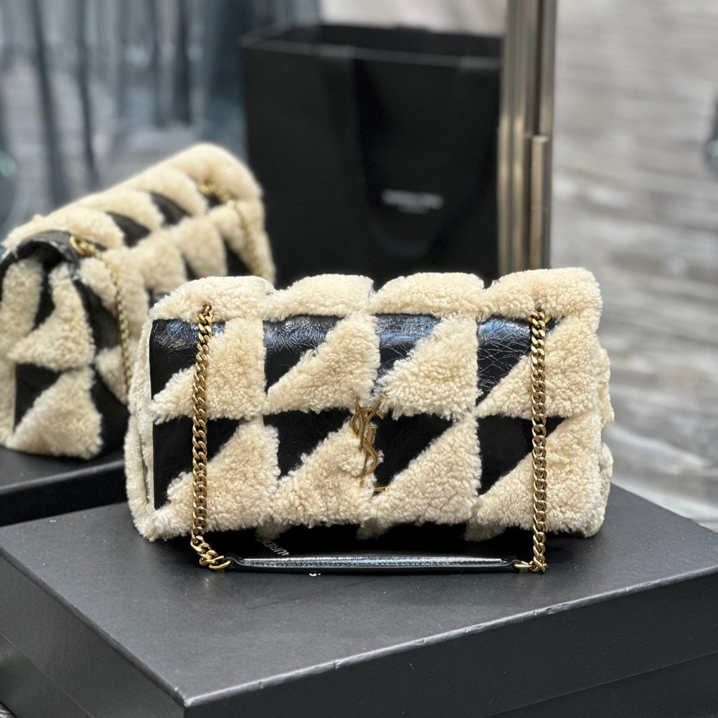 ジェイミーバッグ 25インチ ブラックカーフスキン ミックスベージュシアリング ゴールド金具