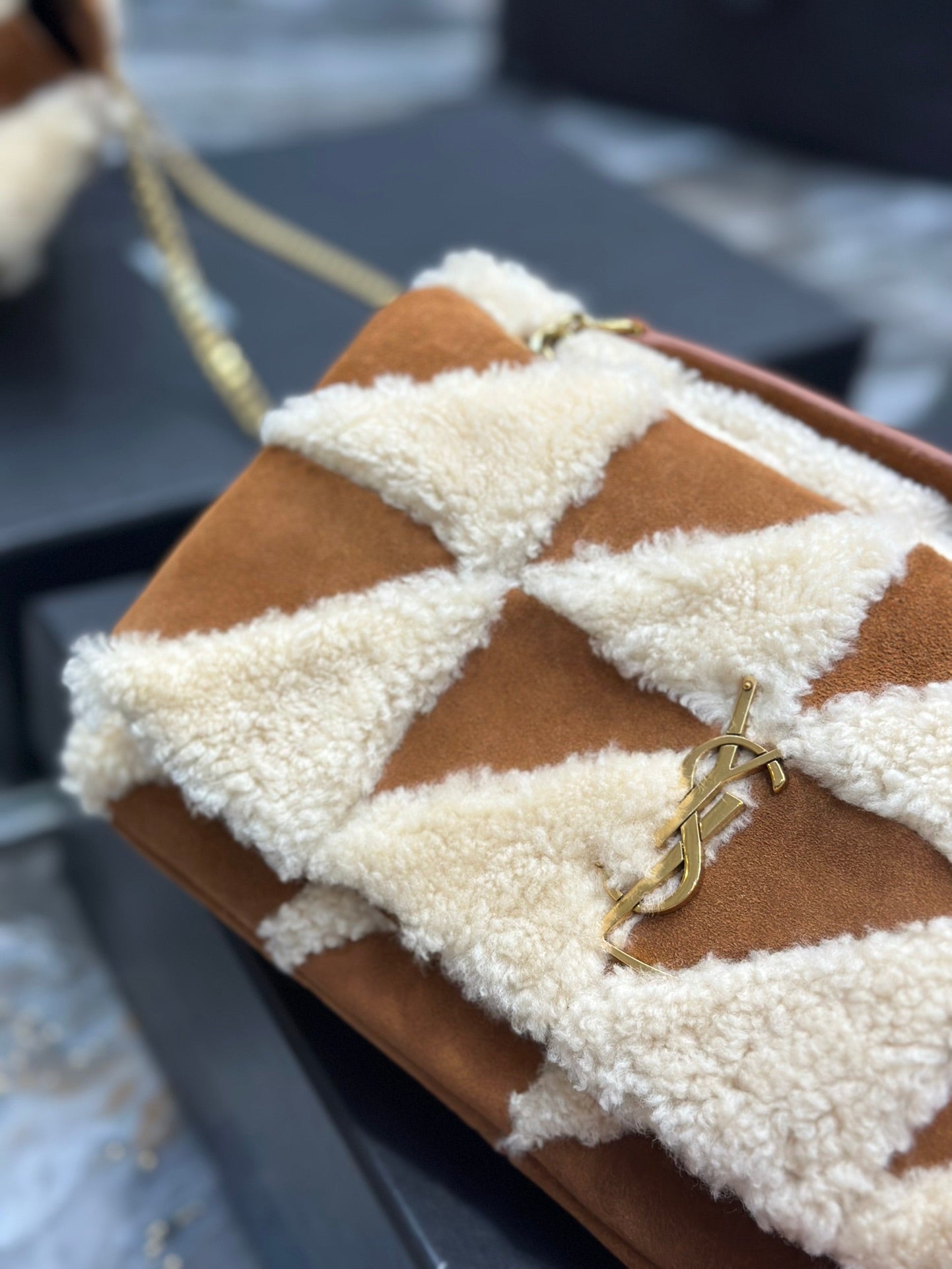 ジェイミーバッグ 25インチ ブラウンスエードミックスベージュシアリングゴールド金具