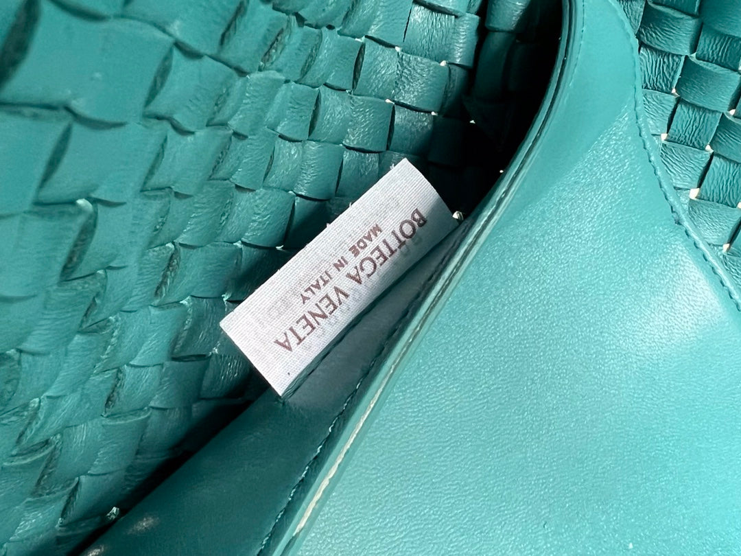 スモール カバット 32 インチ ティールブルー ラムスキン