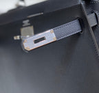 KELLY 28CM IN NOIR EPSOM CALFSKIN SILVER HARDWARE