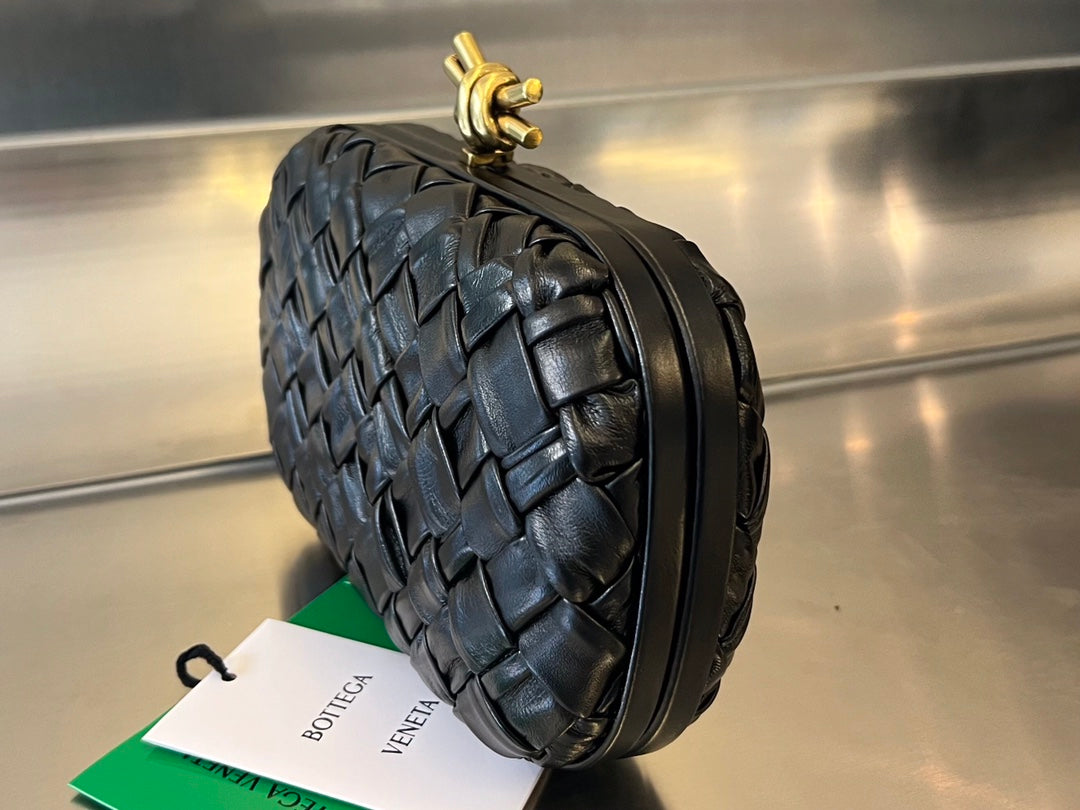 ノット19 ブラックラムスキン