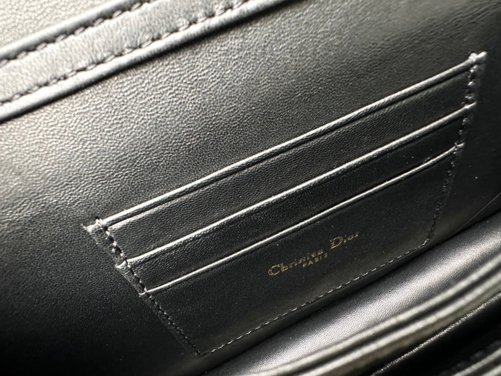 レディチェーンバッグ 21 ブラックラムスキン