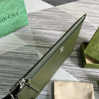 マーモント ポーチ 30 アーミーグリーン ラムスキン