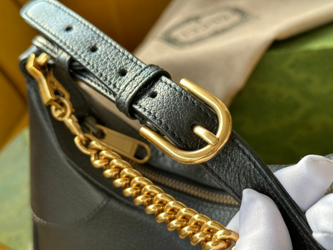 ショルダーバッグ 25インチ ブラック ラムスキン ゴールド金具