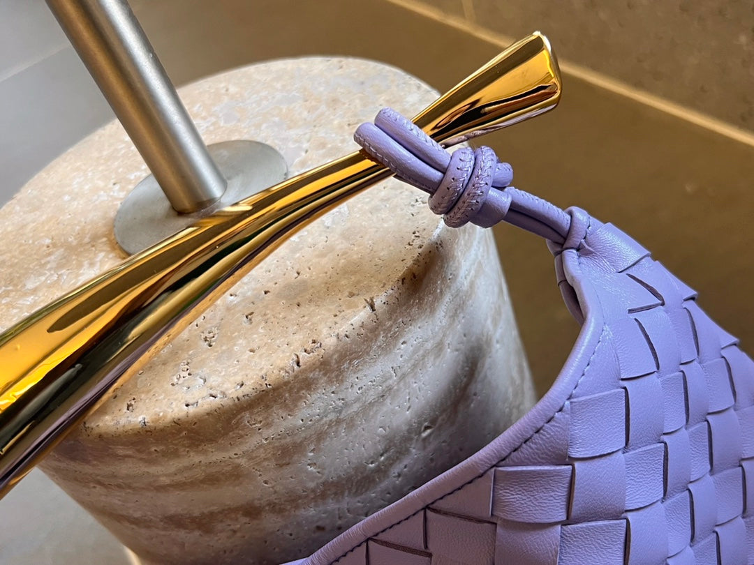 ライトパープルラムスキンのチェーン付きサルディン33