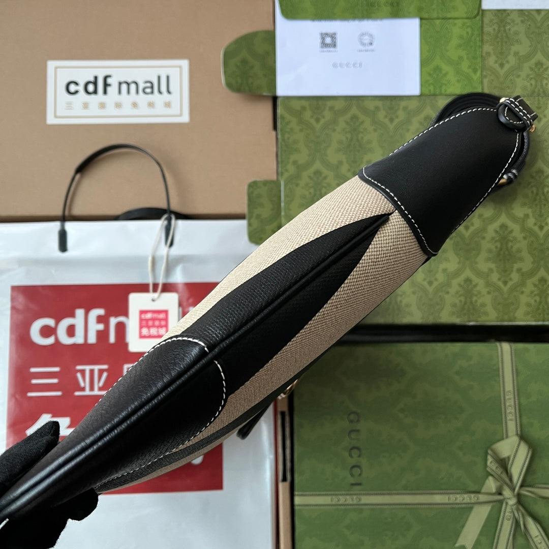 ミディアムショルダーバッグ 39インチ ベージュキャンバスミックス ブラックカーフスキン ゴールド金具