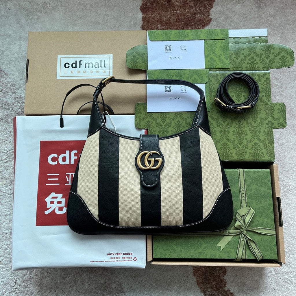 ミディアムショルダーバッグ 39インチ ベージュキャンバスミックス ブラックカーフスキン ゴールド金具