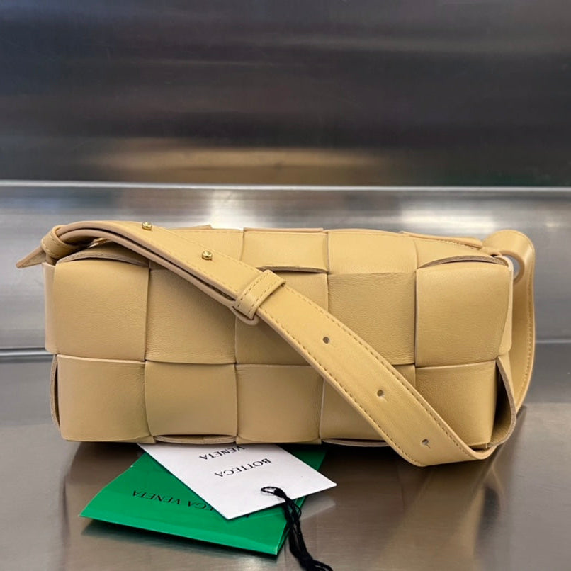 ブリックカセット28 ハーベストゴールドカーフスキン