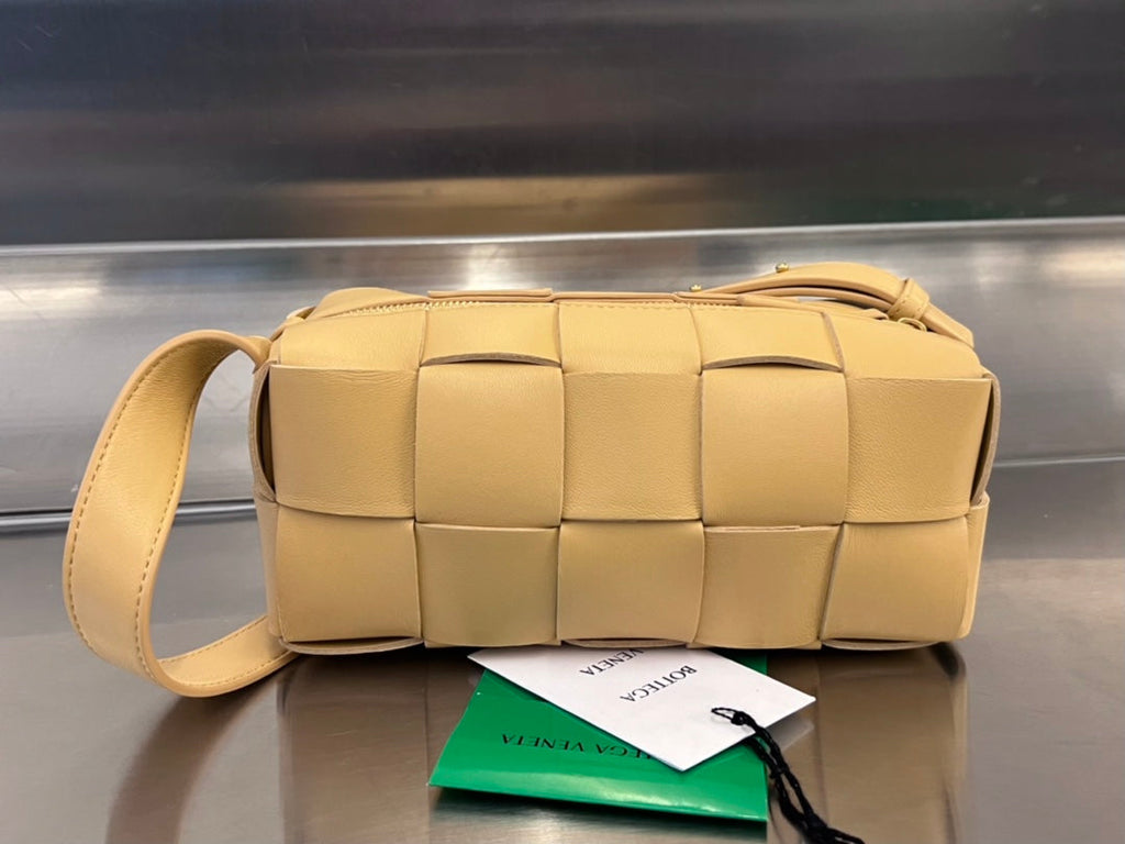 ブリックカセット28 ハーベストゴールドカーフスキン