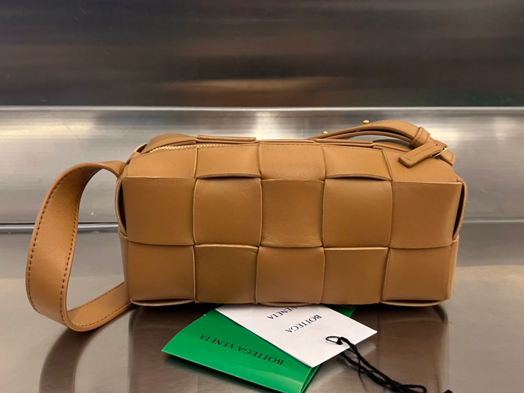 ブリックカセット28 ブロンズブラウンカーフスキン