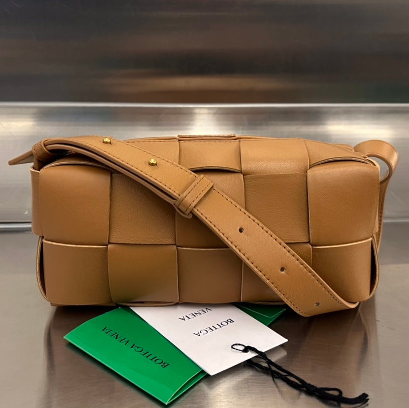 ブリックカセット28 ブロンズブラウンカーフスキン