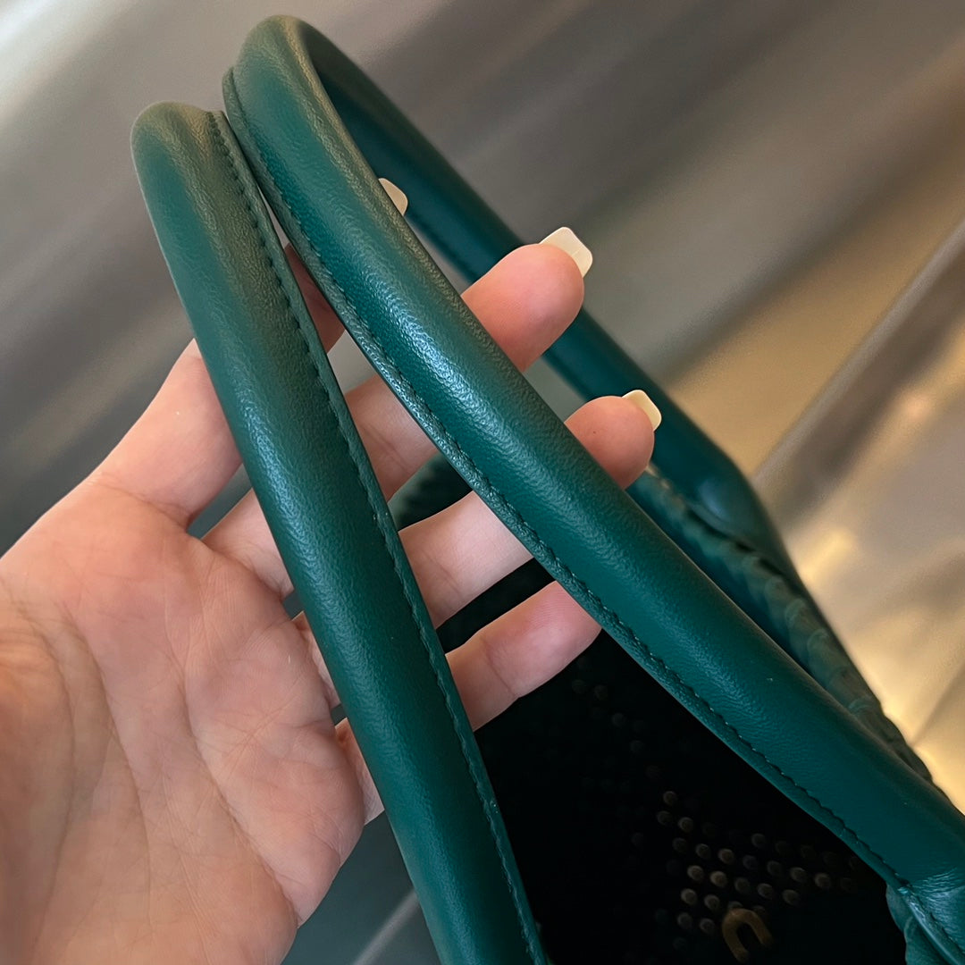 ラージ キャバット 51 KAITOKE グリーン ラムスキン