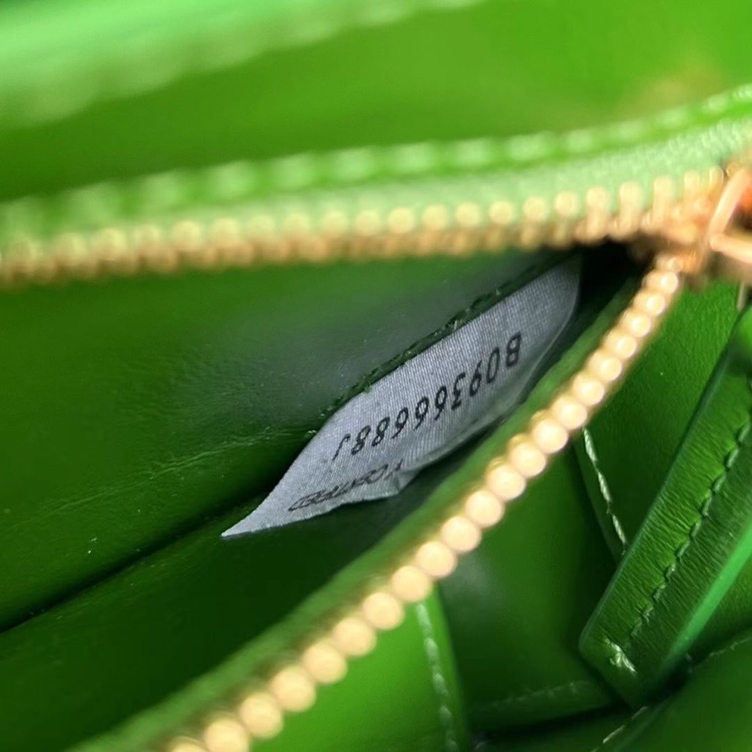 ミニカセット 19インチ シャムロックグリーン ソフトラムスキン