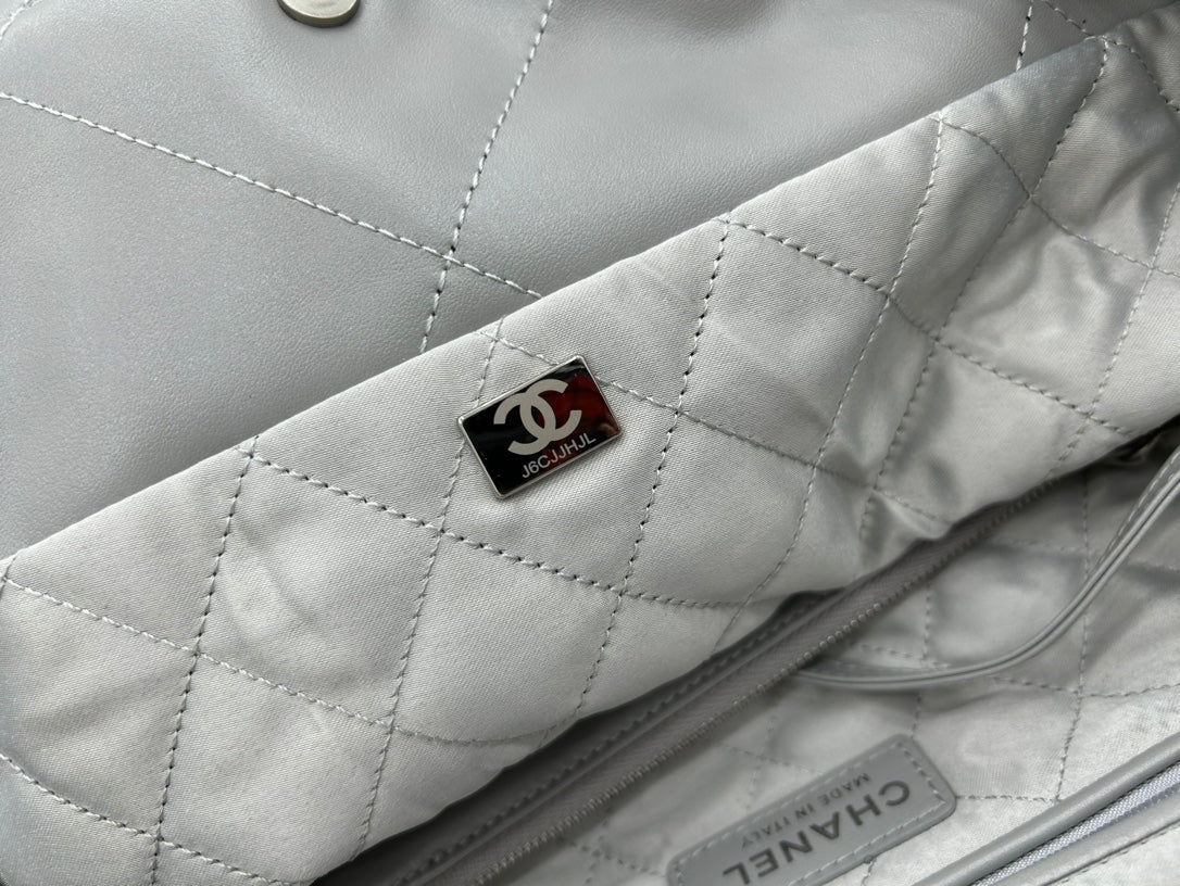 CC ラージ 42 ハンドバッグ グレーカーフスキン シルバー金具