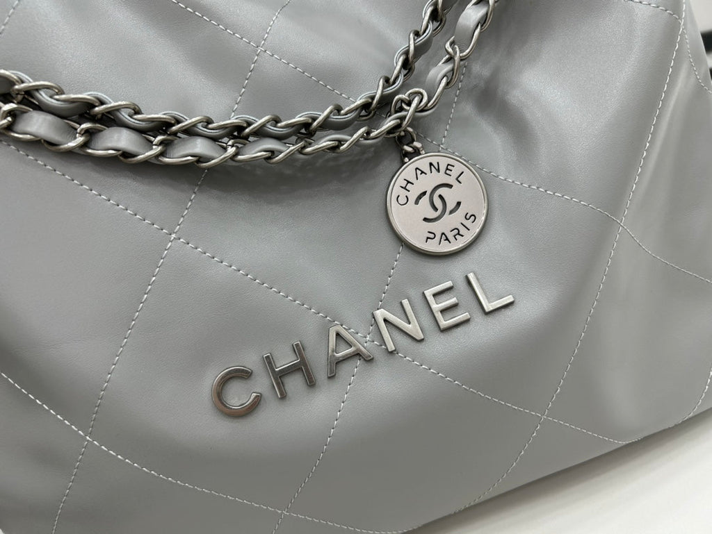 CC ラージ 42 ハンドバッグ グレーカーフスキン シルバー金具