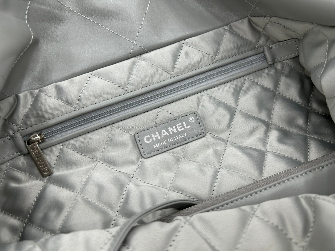 CC ラージ 42 ハンドバッグ グレーカーフスキン シルバー金具