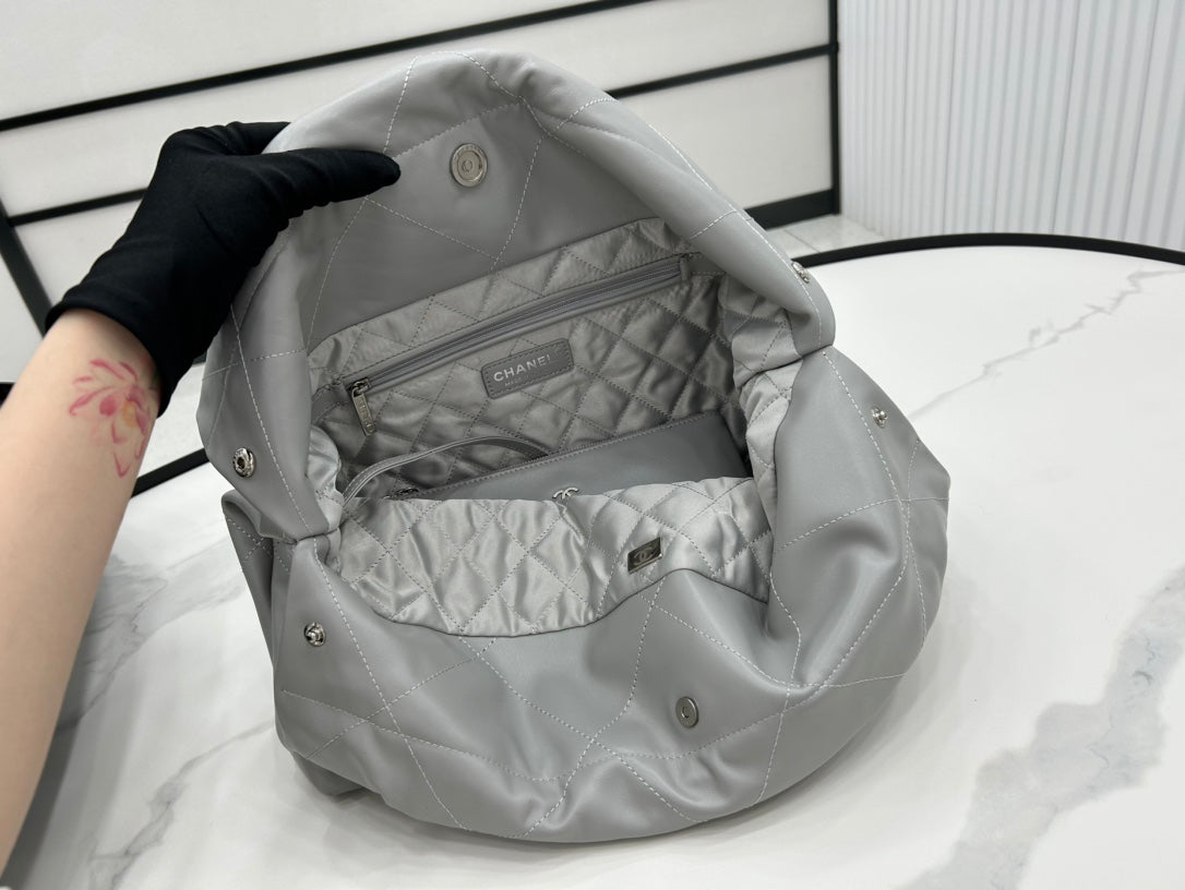 CC ラージ 42 ハンドバッグ グレーカーフスキン シルバー金具