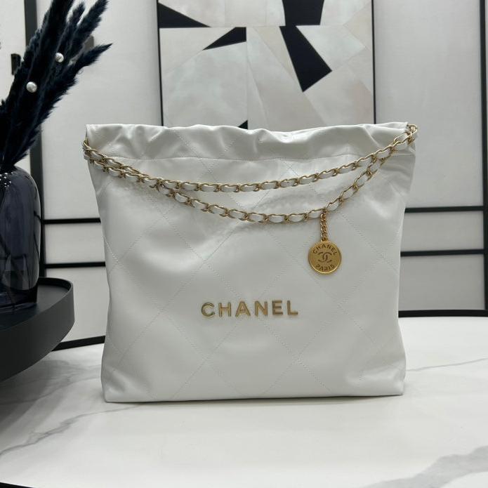 CCラージ 42 ハンドバッグ ホワイトカーフスキン ゴールド金具