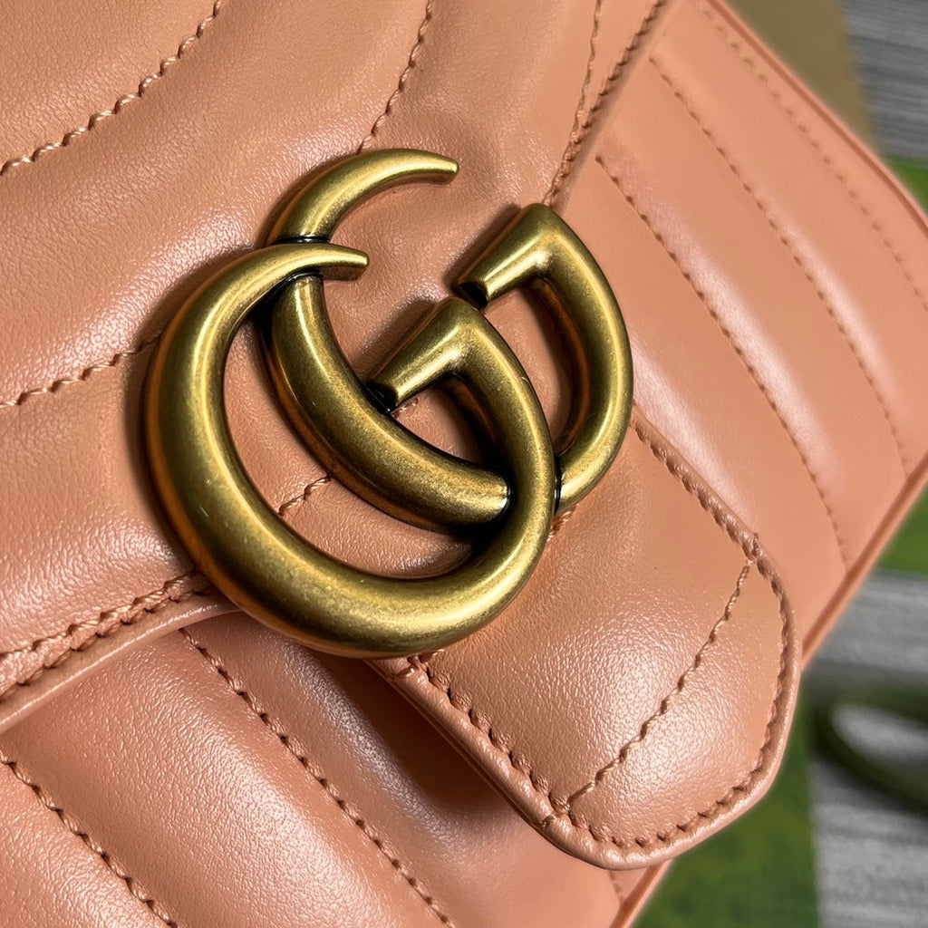 GGマーモント ミニ 21 クラシックバッグ（ピーチピンクカーフスキン）