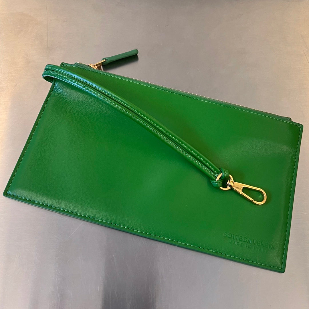 ミディアム 28 カセット ネオングリーン ラムスキン