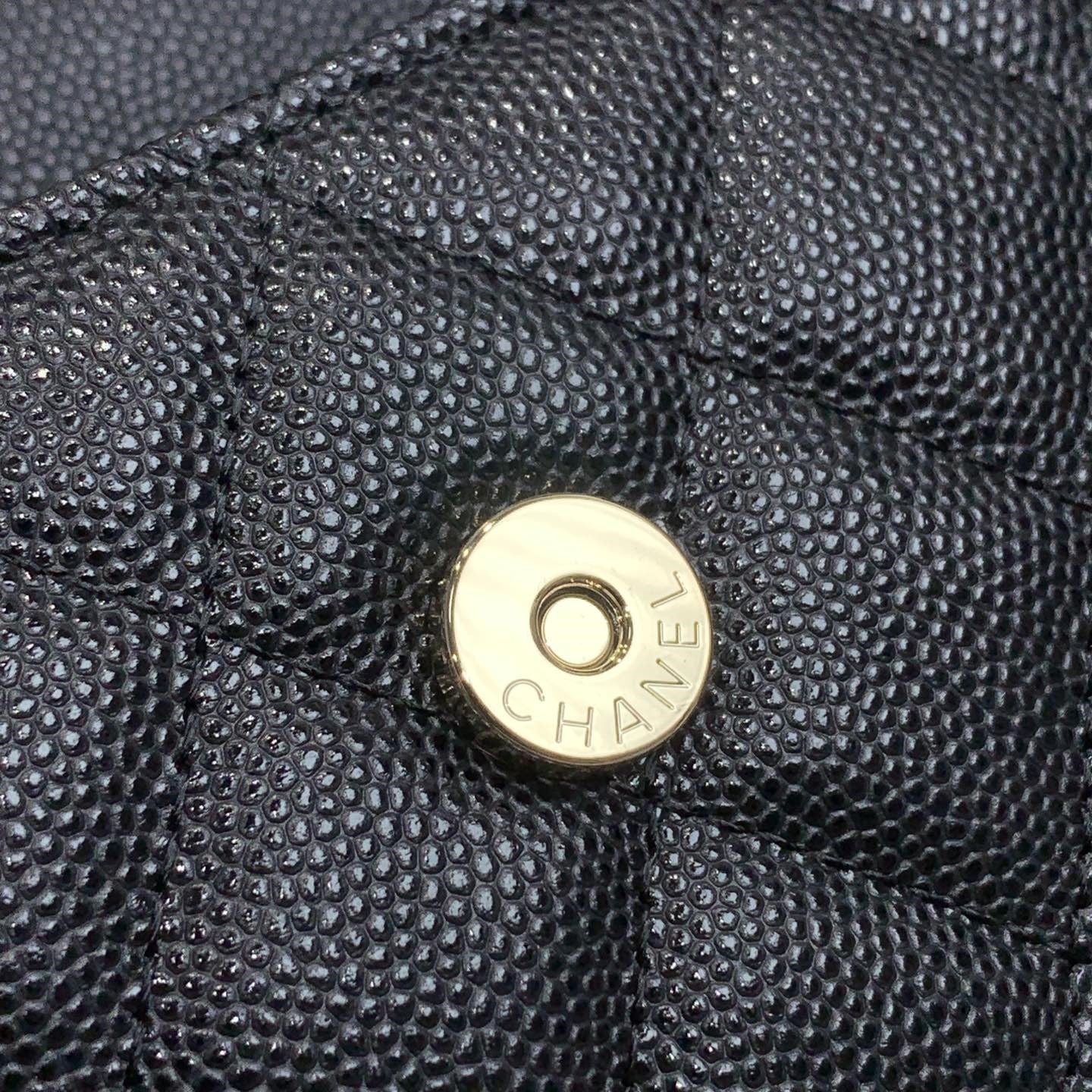 23P フラップバッグ 19cm ブラック キャビア ゴールド金具