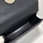 23P フラップバッグ 19cm ブラック キャビア ゴールド金具