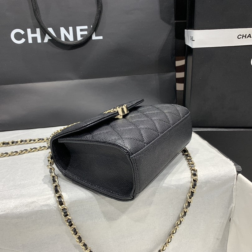 23P フラップバッグ 15cm ブラック キャビア ゴールド金具