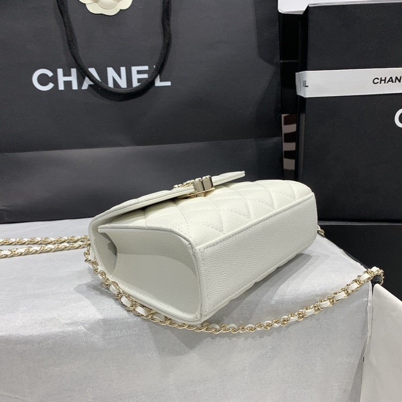 23P フラップバッグ 15cm ホワイトキャビア ゴールド金具