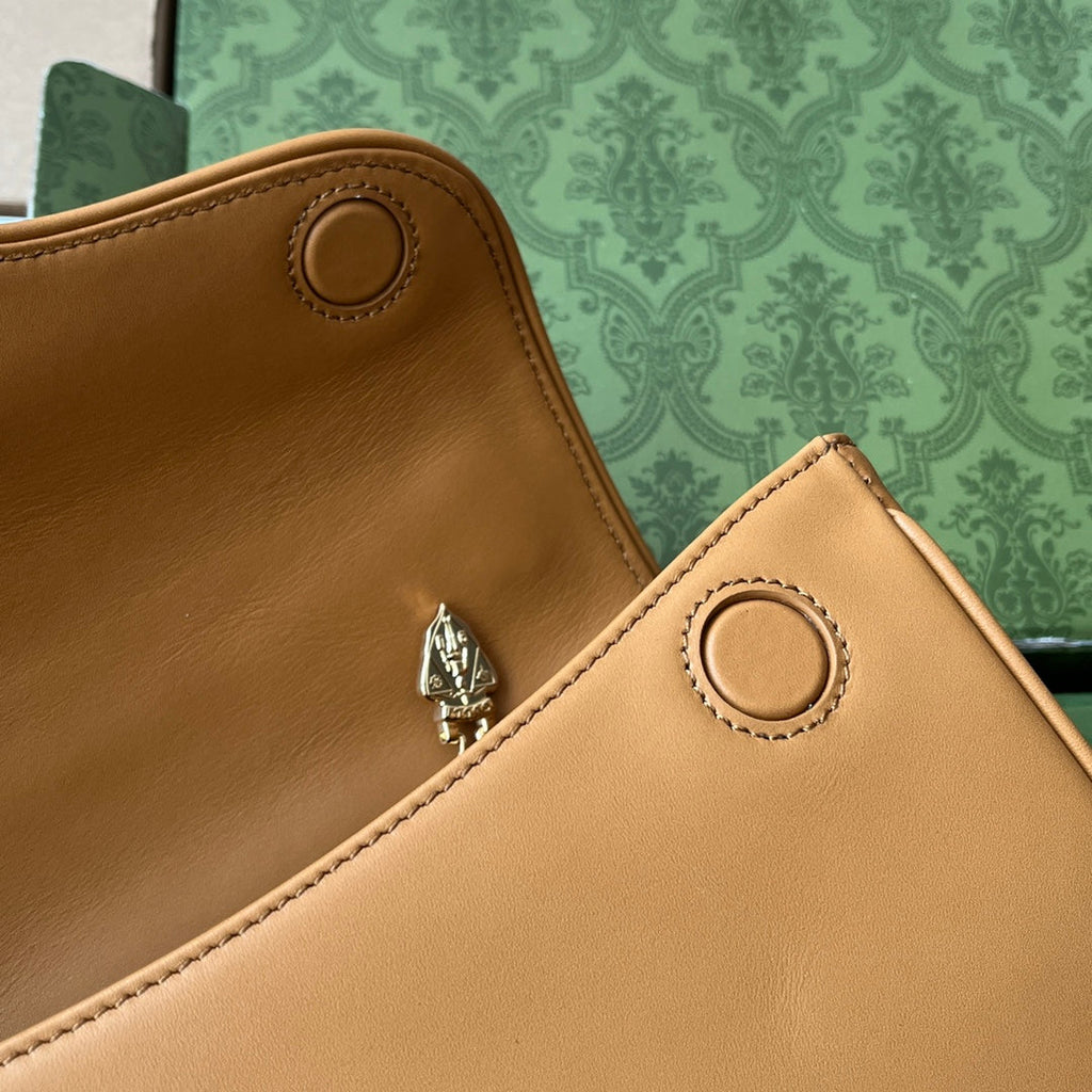 乗馬スタイル ショルダーバッグ 21インチ ブラウンカーフスキン ゴールド金具