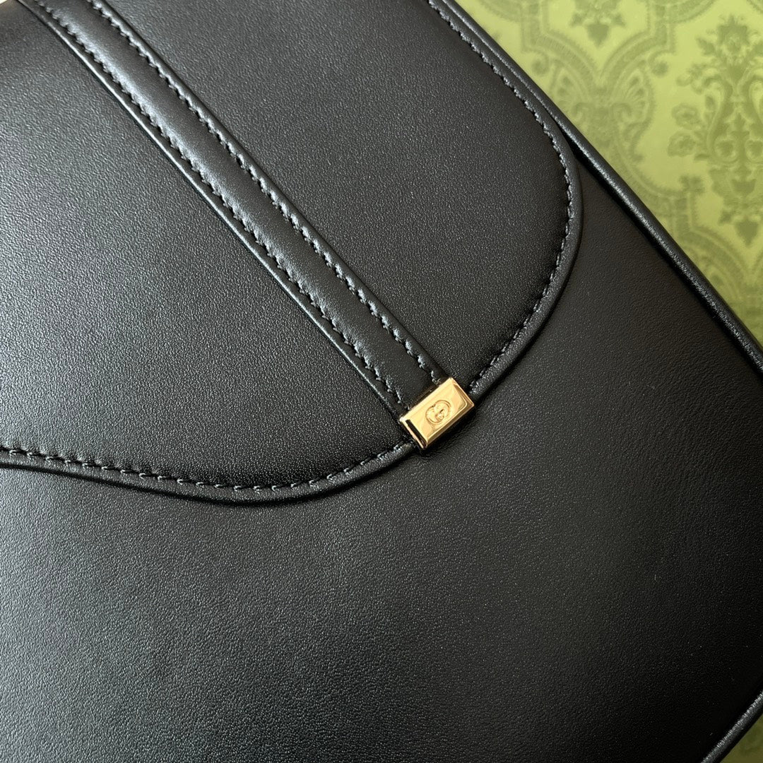 乗馬スタイル ショルダーバッグ 21インチ ブラック カーフスキン ゴールド金具