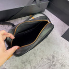 ルー カメラバッグ 23 ブラック スエード＆カーフスキントリム