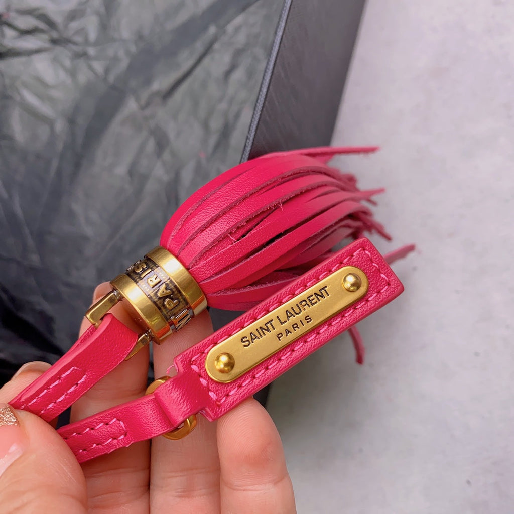 ルー カメラバッグ 23 明るいピンクのスエードとカーフスキントリム