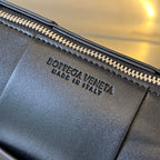 SMALL CYLINDER CASSETTE 21 IN BLACK CALFSKIN