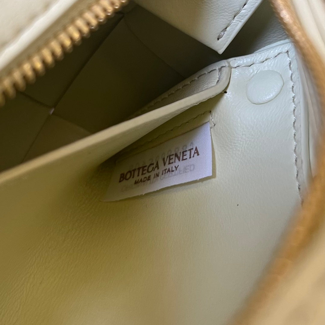 ブリックカセット28 パステルイエローカーフスキン