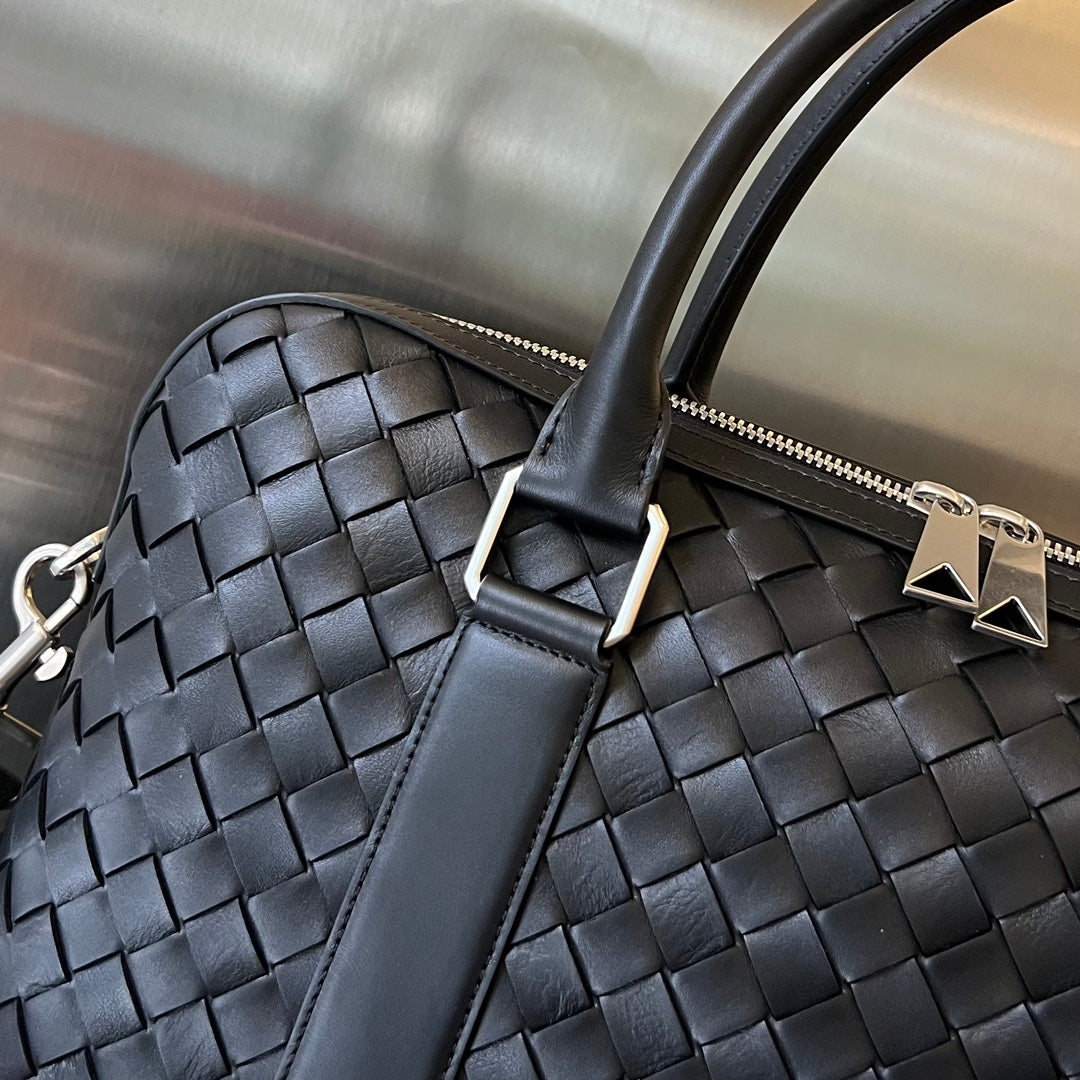 スリム イントレチャート ブリーフケース 36 ブラック カーフスキン