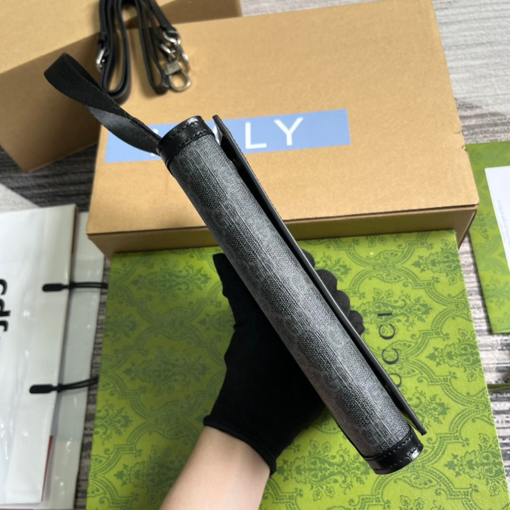 GGクラスプ クラッチ 20 ブラック キャンバス＆カーフスキン