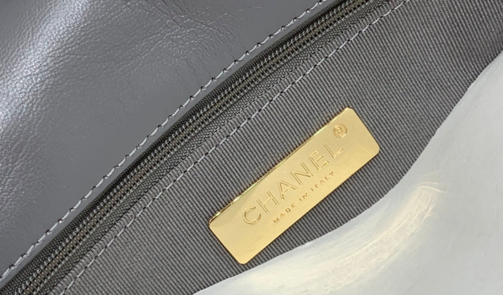 19 フラップバッグ 26 ダークグレー ゴートスキン シルバー金具