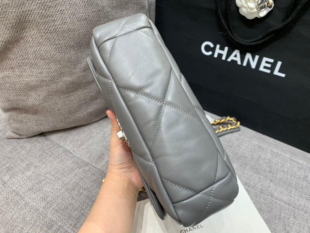 19 フラップバッグ 26 ダークグレー ゴートスキン シルバー金具