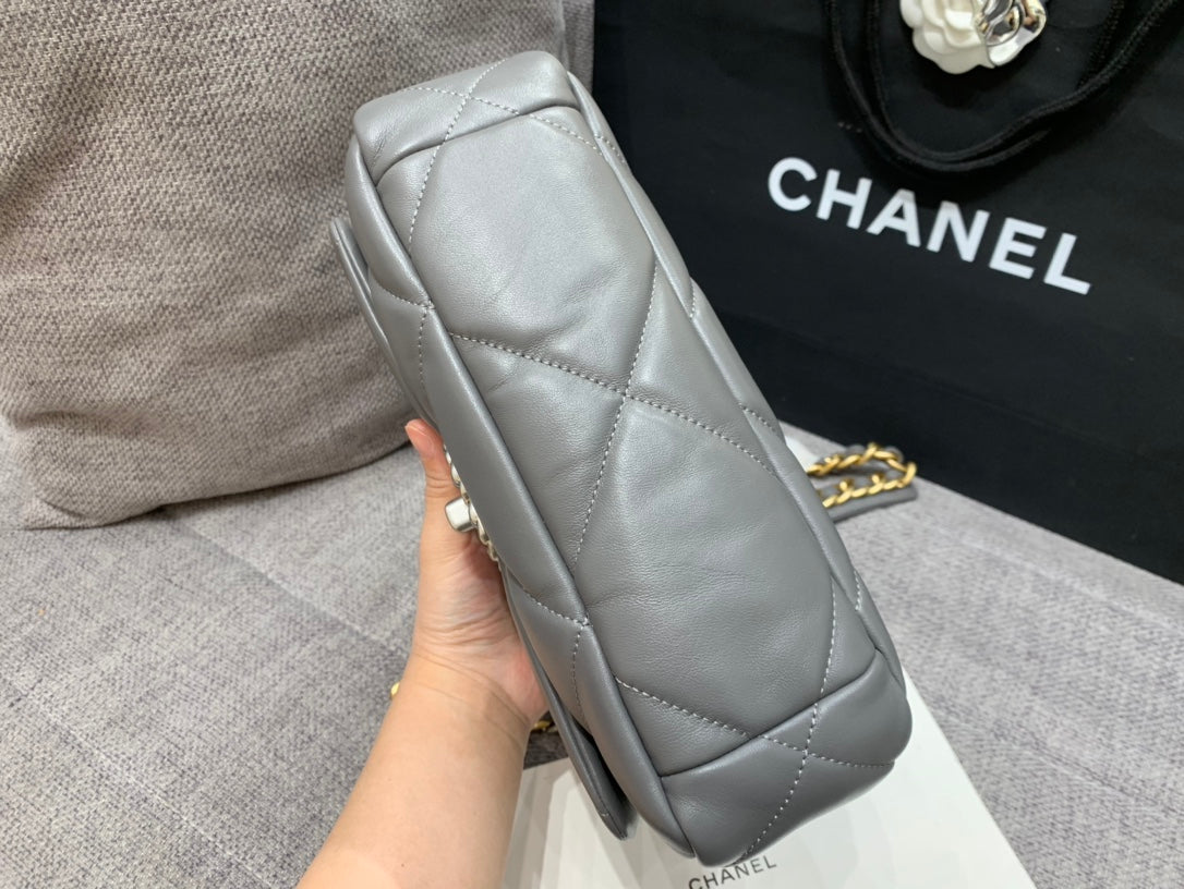 19 フラップバッグ 26 ダークグレー ゴートスキン シルバー金具