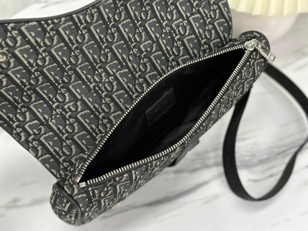 サドル 28 バッグ（ブラック オブリーク ジャカード）