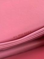 ライトピンクカーフスキン製ミニチェーンバッグ 17