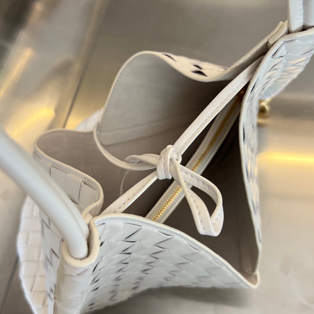 ミディアム ソルスティス 44 ホワイト ラムスキン