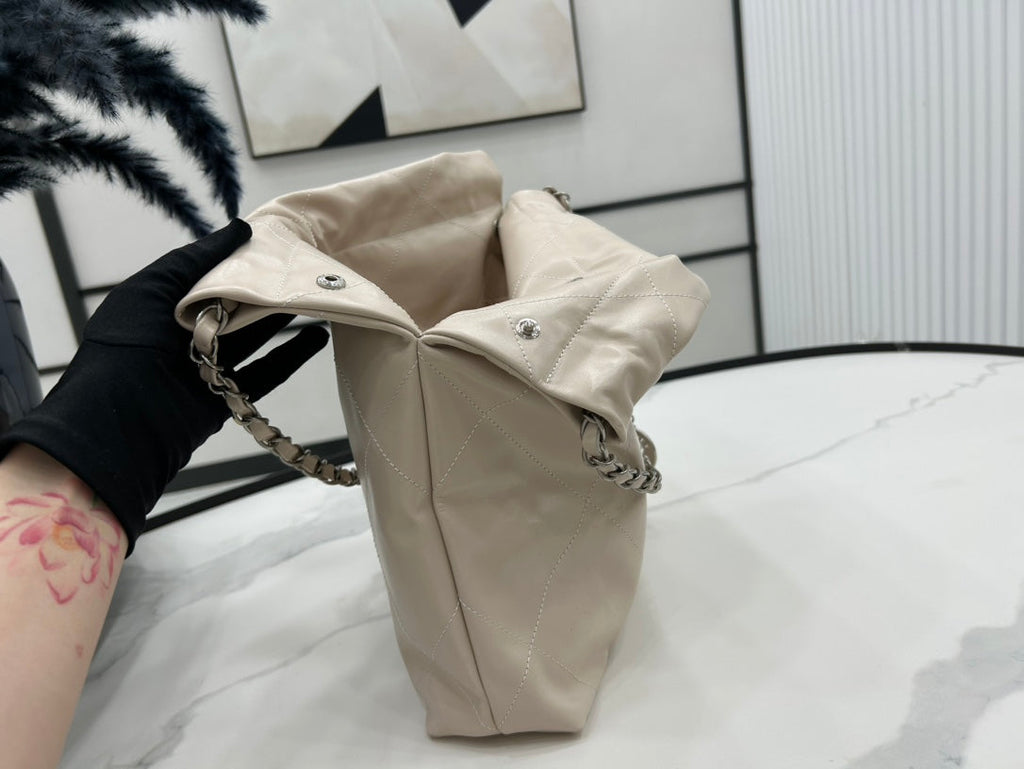 CC ミディアム 37 ハンドバッグ ベージュクリームカーフスキン シルバー金具