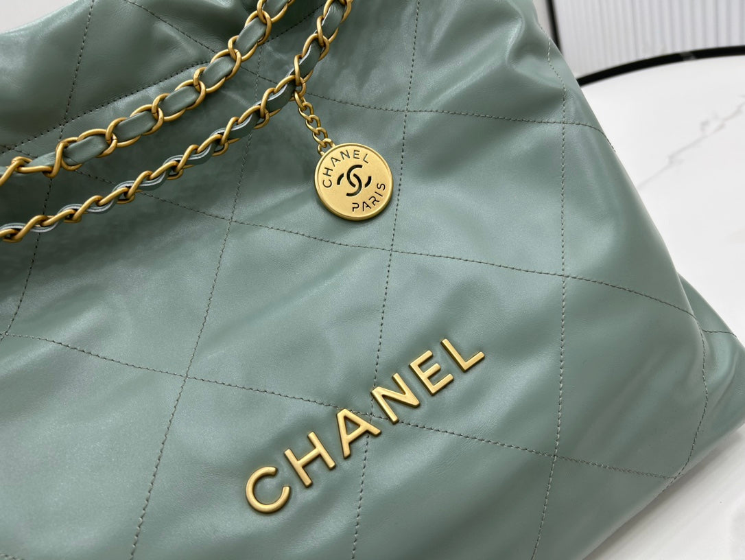 CC ラージ 42 ハンドバッグ グリーンセージ カーフスキン ゴールド金具