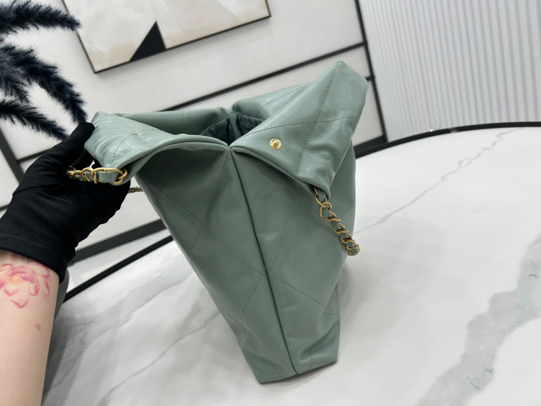 CC ラージ 42 ハンドバッグ グリーンセージ カーフスキン ゴールド金具