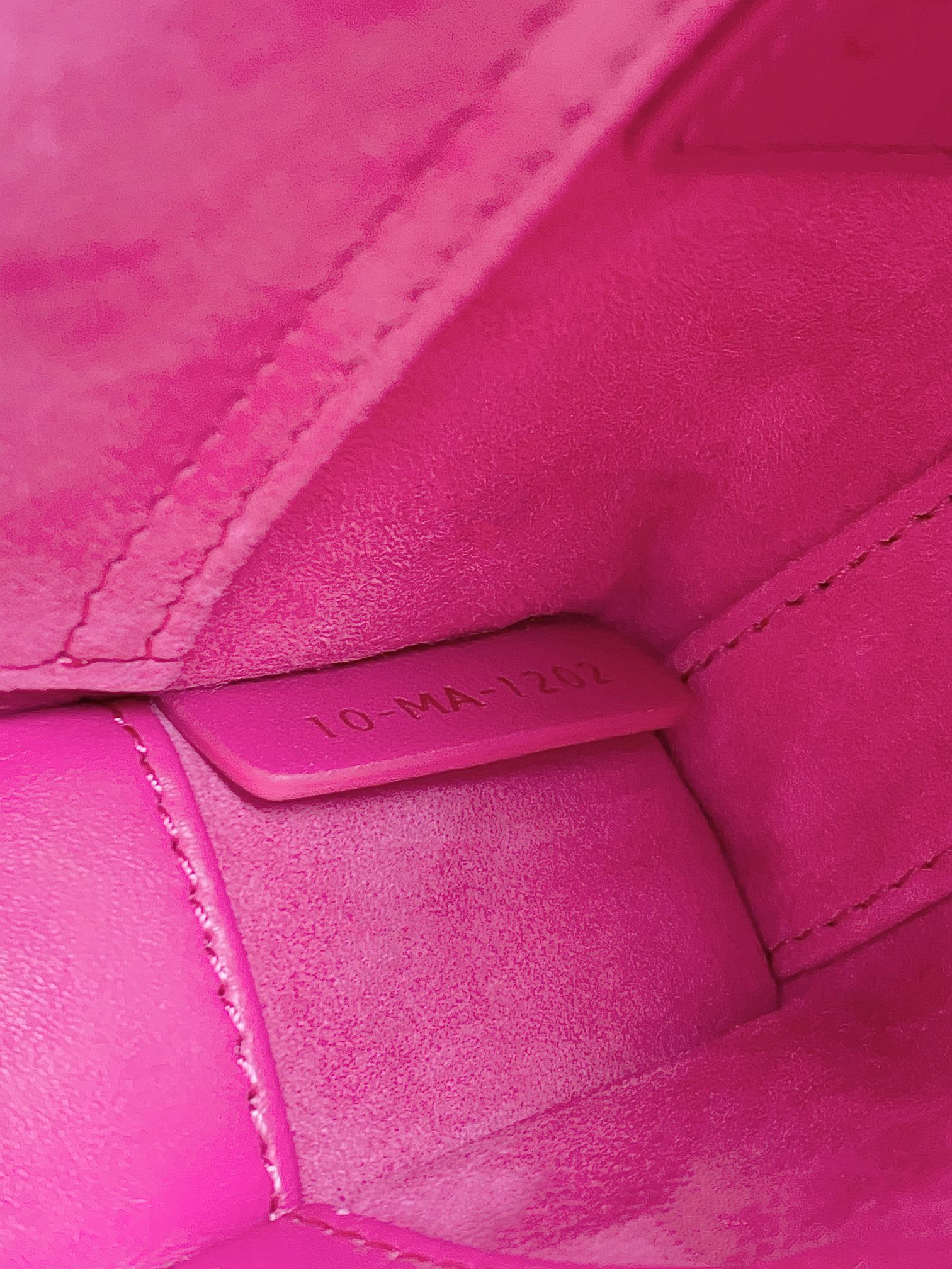 ミニ D-JOY バッグ 17 ホットピンク ラムスキン